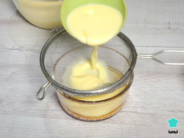 Receta de Flan de 4 huevos al baño María - Paso 5