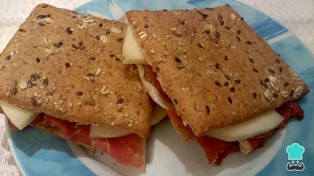 Receta de Sándwich de jamón serrano y queso manchego
