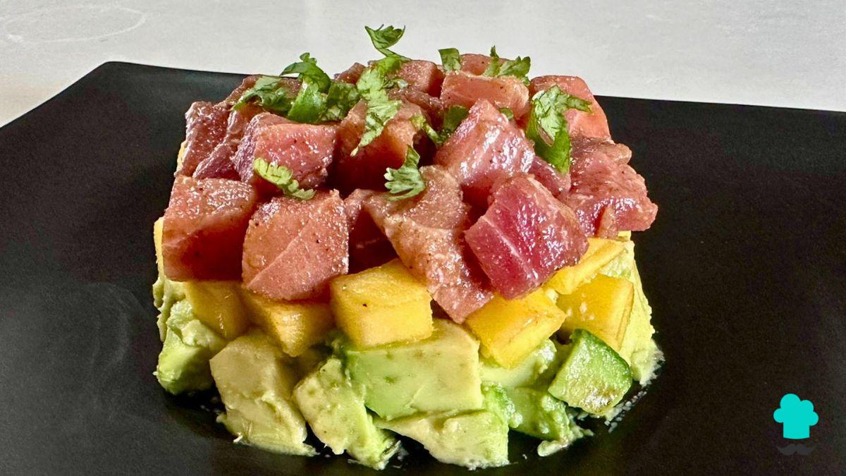 Receta de Tartar de atún con aguacate y mango: el plato elegante y fácil que puedes preparar en pocos minutos