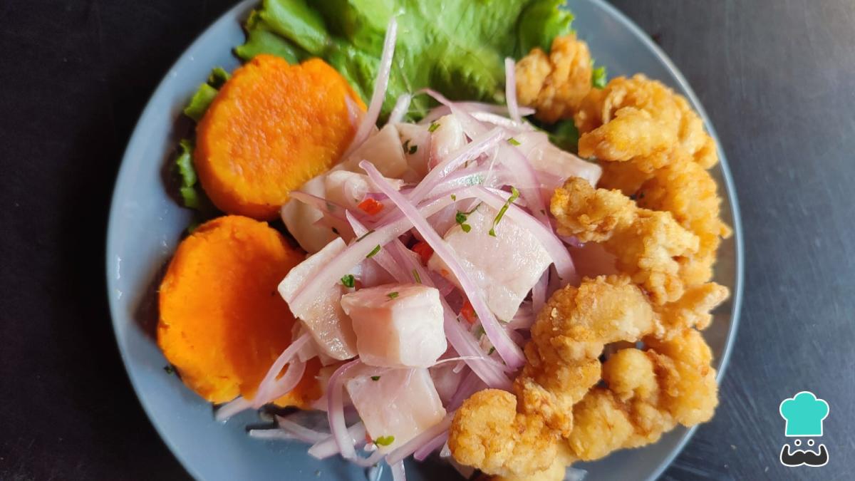 Receta de Ceviche con chicharrón de pota
