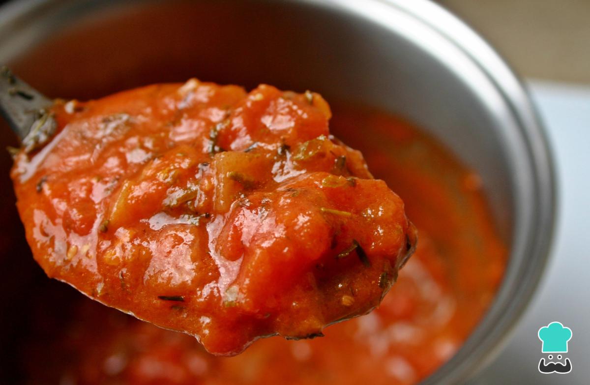 Receta de Salsa de tomate mediterránea
