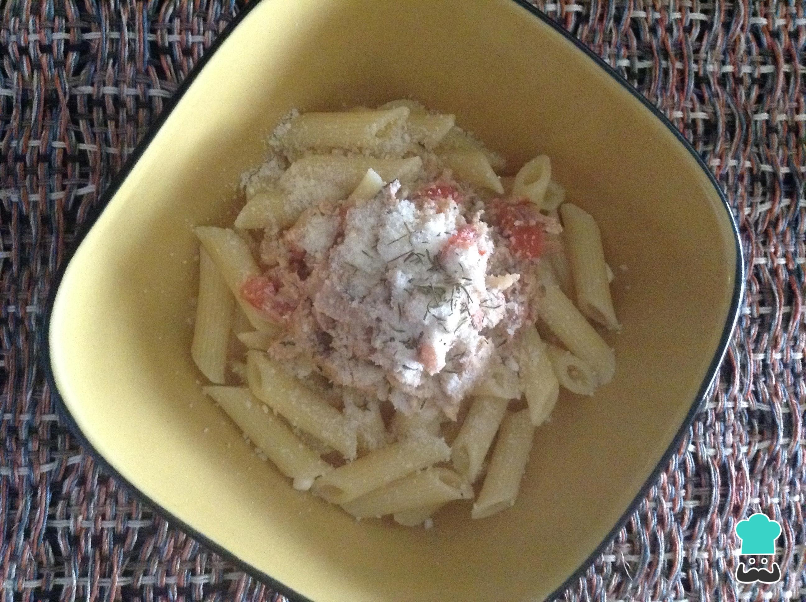 Macarrones con atún a la crema - Fácil