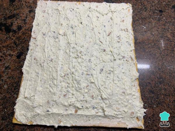 Receta de Pionono de roquefort - Paso 9