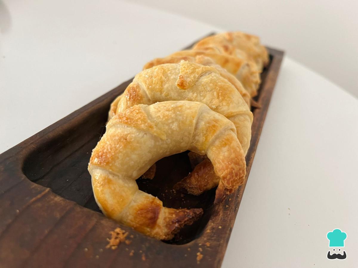 Receta de Medialunas con masa de tarta