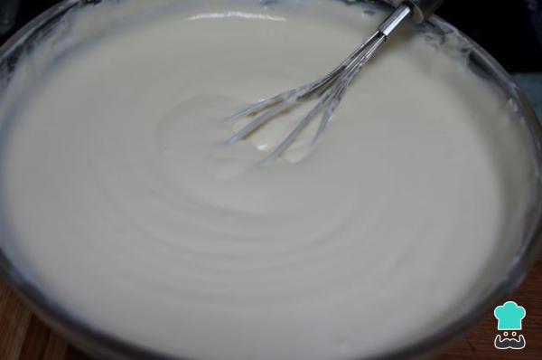 Receta de Tarta de queso con 3 yogures y 3 huevos - Paso 4