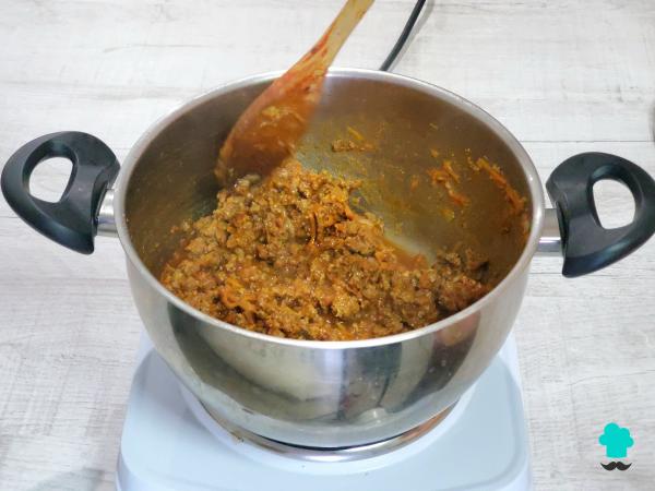 Receta de Pastel de carne y patatas de la abuela: fácil, sabroso y con una capa de queso irresistible - Paso 5