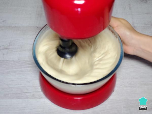 Receta de Bizcocho de plátano 3 ingredientes - Paso 2