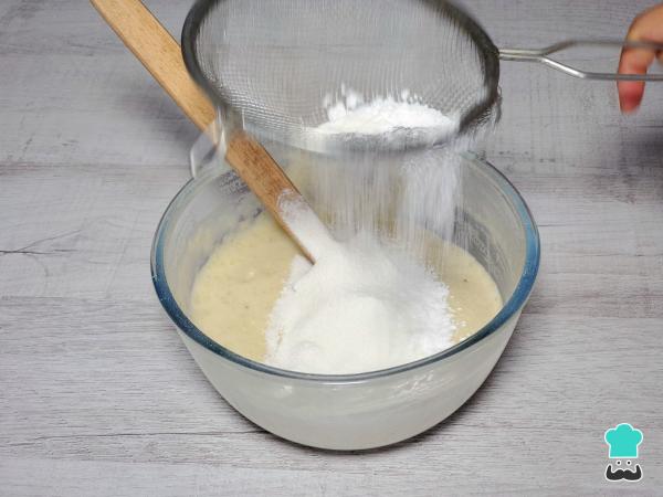 Receta de Bizcocho de plátano 3 ingredientes - Paso 3