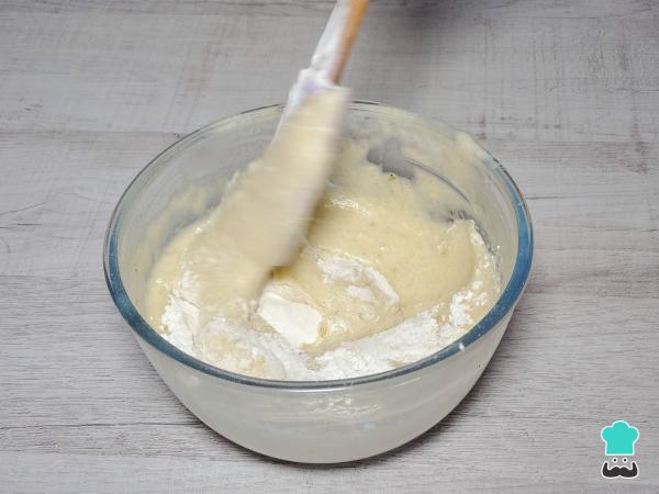 Receta de Bizcocho de plátano 3 ingredientes - Paso 4