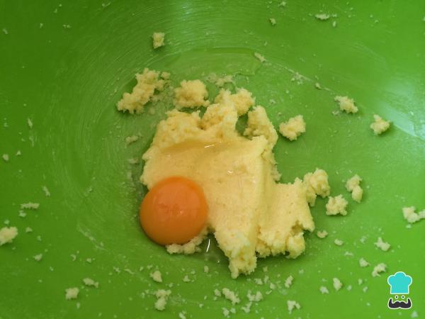 Receta de Cupcakes de navidad - Reno - Paso 2
