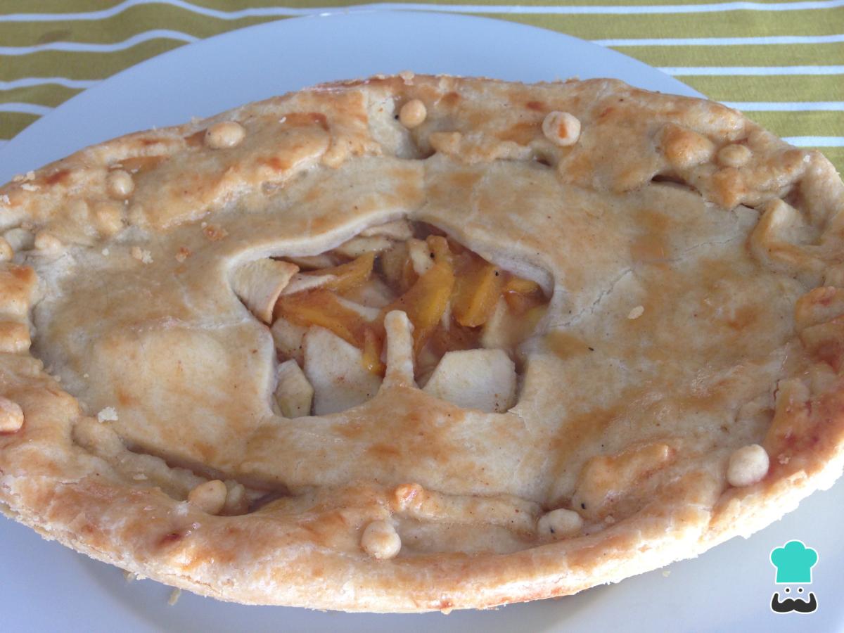 Receta de Tarta de manzana y ciruelas