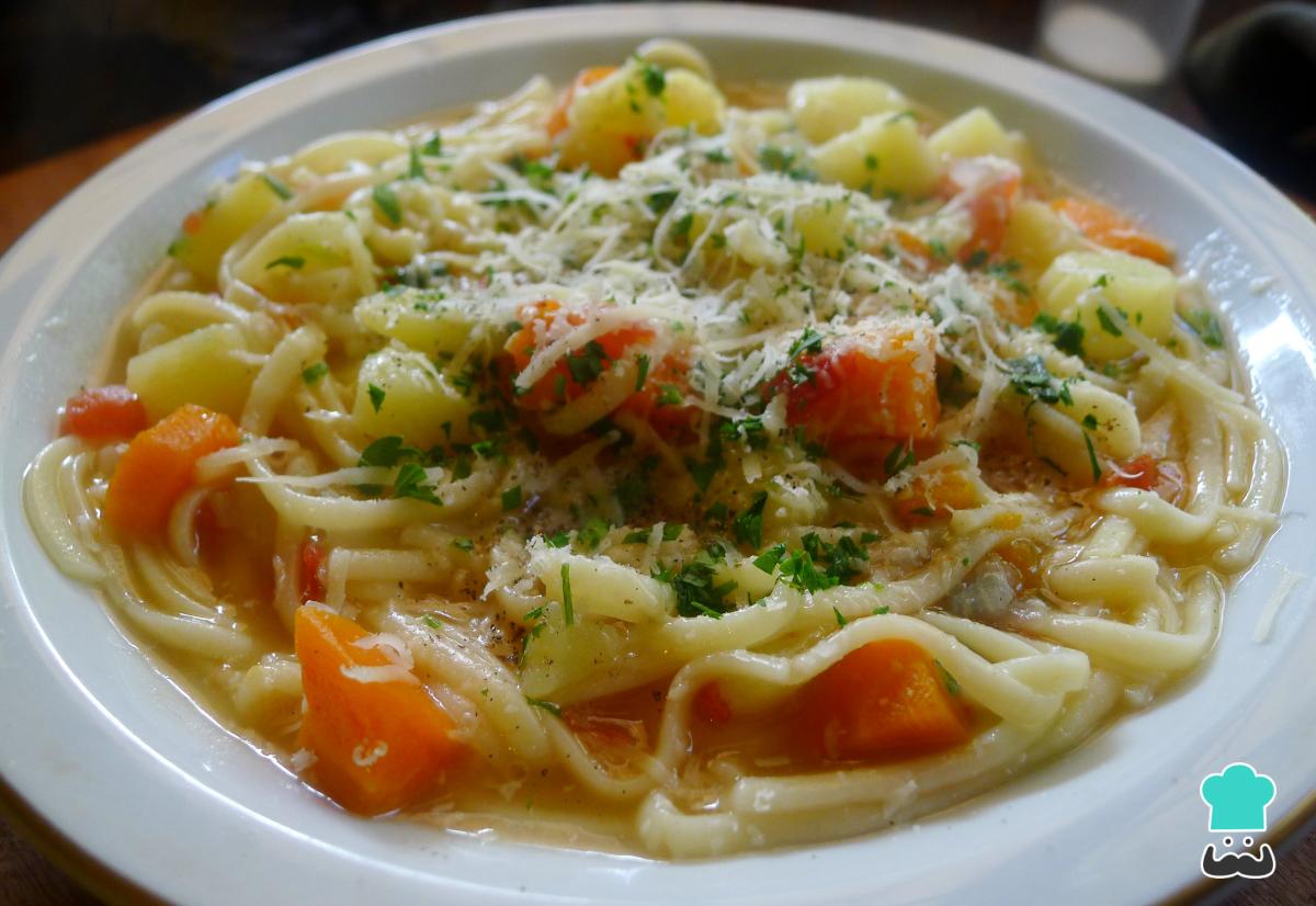 Receta de Sopa de fideos vegetariana