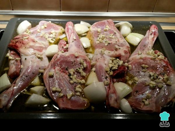 Receta de Paletilla de cordero lechal al horno - Paso 3