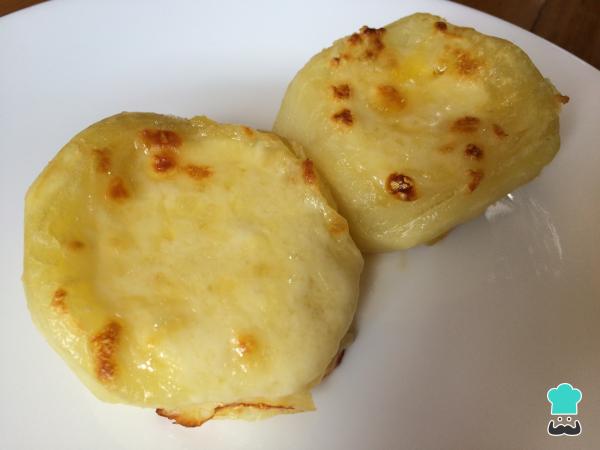 Receta de Patatas rellenas de queso - Paso 5