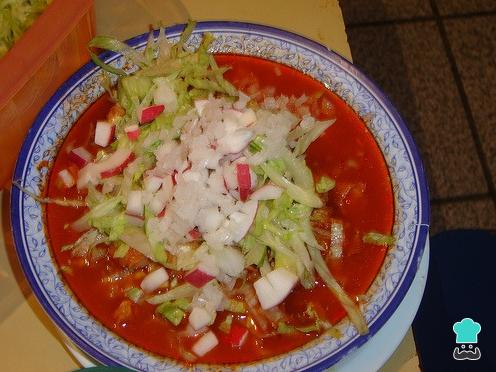 Receta de Pozole rojo de pollo estilo Michoacán - Paso 4
