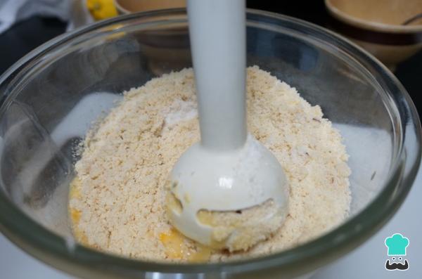 Receta de Coca de almendra sin harina - Paso 4