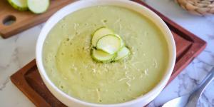 Receta de Crema de calabacín de la abuela: cremosa, ligera y perfecta para cuidar tu alimentación