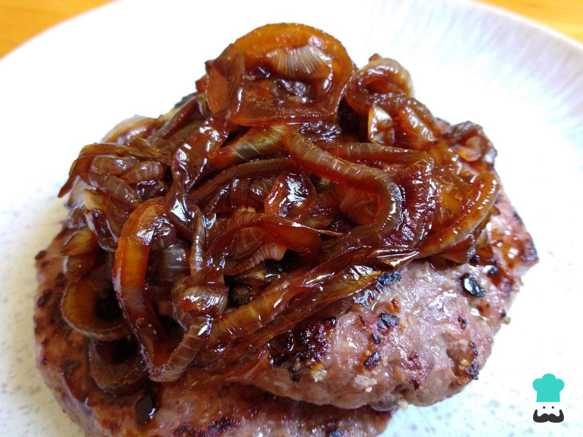 Receta de Cebolla caramelizada para hamburguesa