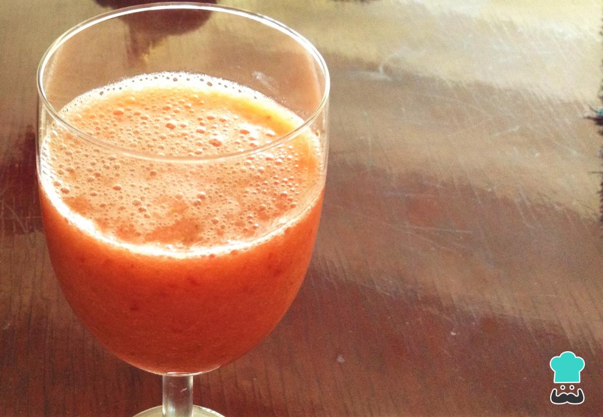 Zumo de melón y fresas