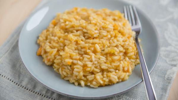 Samantha Vallejo-Nágera, chef: “Con este truco aprovecho el arroz del día anterior y preparo unas bolitas crujientes de risotto” - El truco de Samantha: transformar el risotto sobrante en bolitas crujientes 