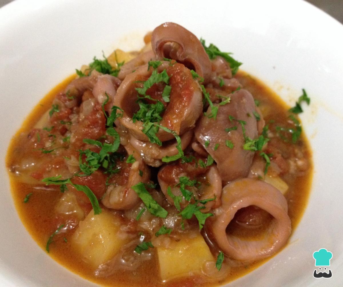 Receta de Calamares en salsa con patatas