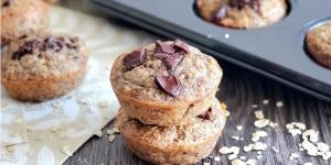Receta de Muffins de plátano y avena saludables: quedan tiernos, esponjosos y naturalmente dulces