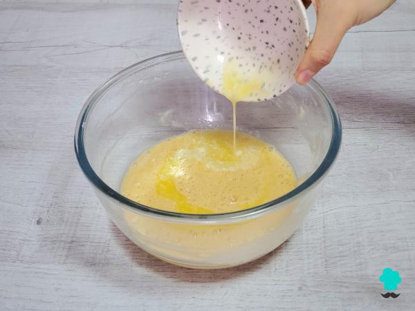 Receta de Muffins de plátano y avena saludables: quedan tiernos, esponjosos y naturalmente dulces - Paso 3
