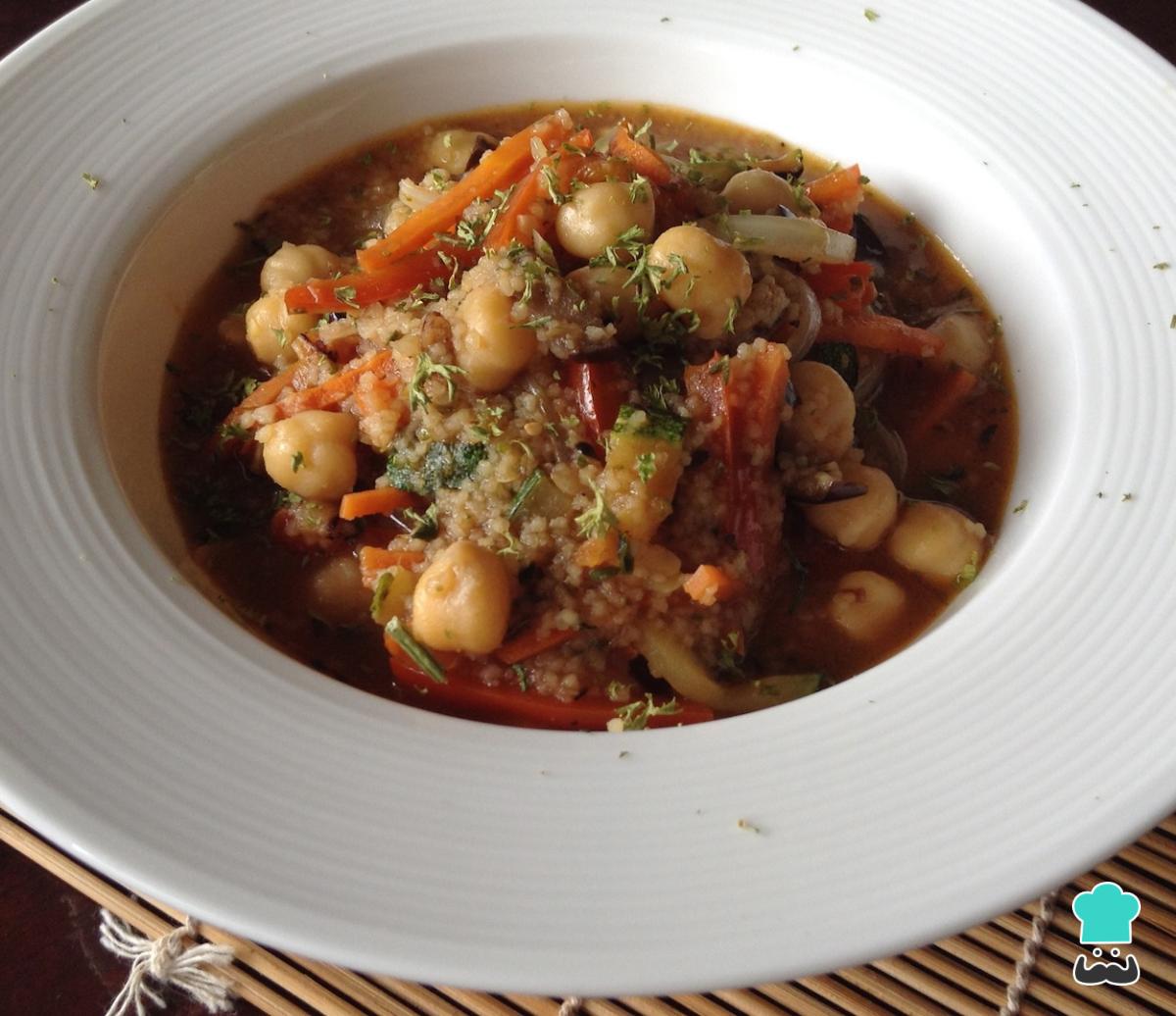 Receta de Cuscús con garbanzos y verduras