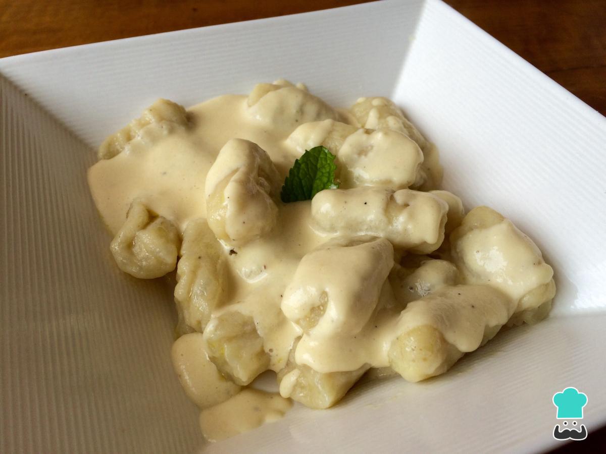 Receta de Ñoquis con salsa de queso