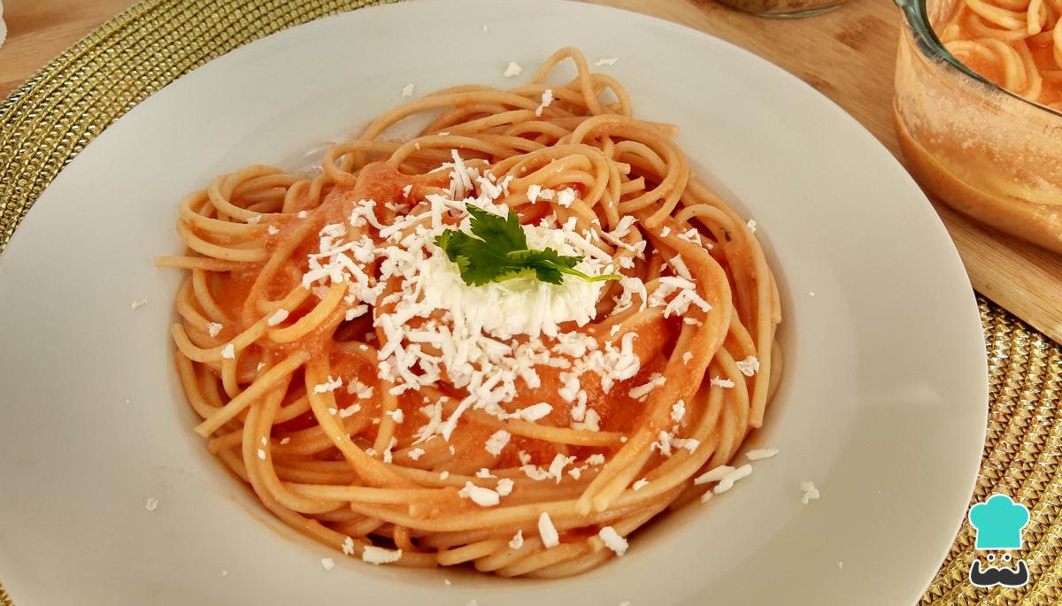 Receta de Espagueti rojo con crema