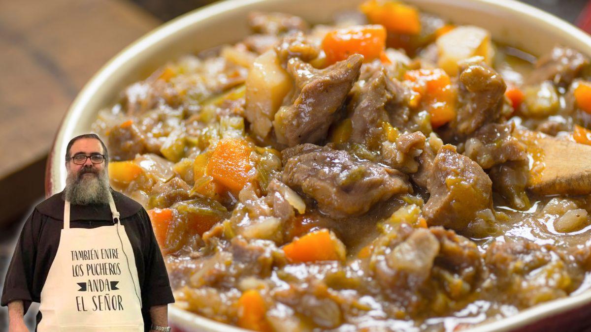 Fray Ángel, cocinero: “La mejor caldereta de cordero se hace con pecho, falda y jarrete, y un majado de pan frito, almendras y ajos”