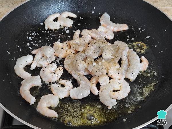 Receta de Espagueti verde con camarones - Paso 5