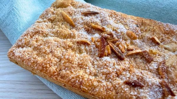 Coca de llardons para Carnaval: la receta tradicional catalana que arrasa cada año