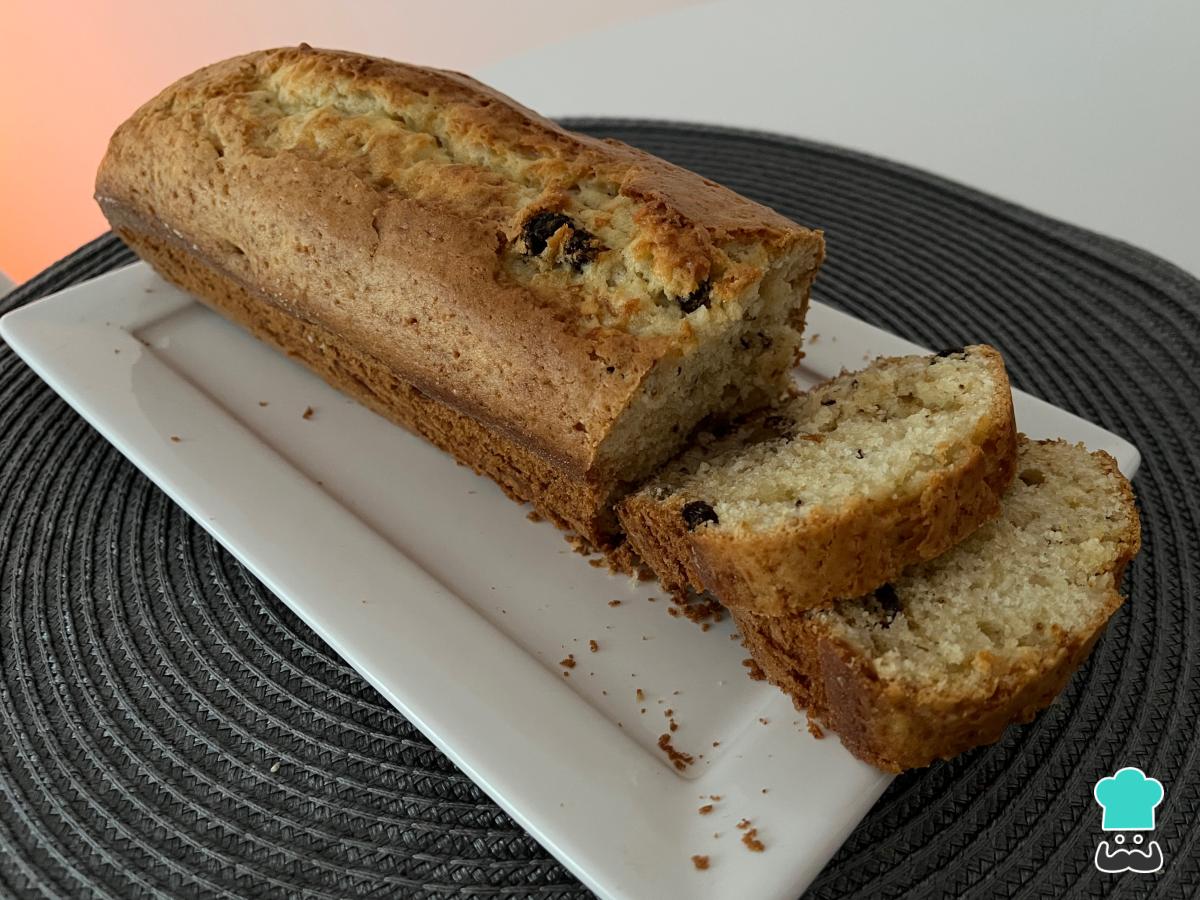 Receta de Bizcocho con nueces y pasas