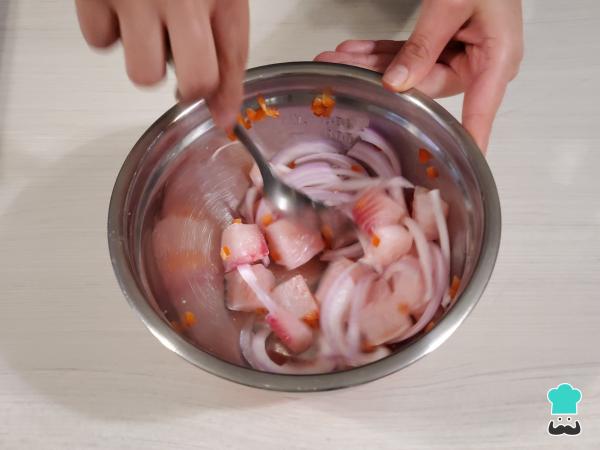 Receta de Ceviche con leche de tigre - Paso 2