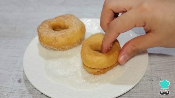 Receta de Rosquillas de limón de la abuela: el truco para que no se rompan al freírlas y queden esponjosas - Paso 8