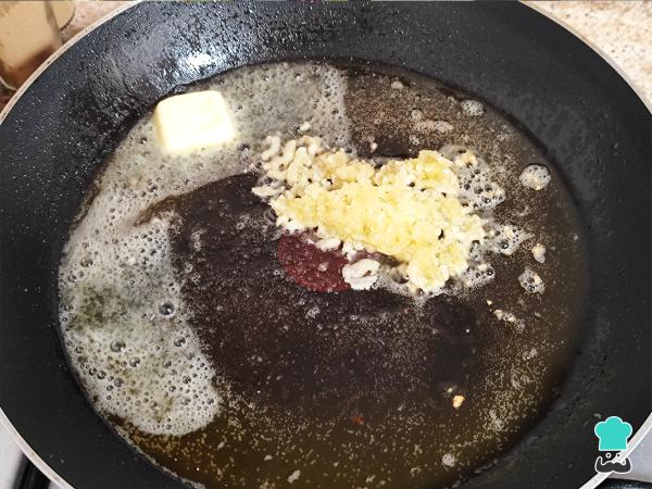 Receta de Pescado al mojo de ajo - Paso 3