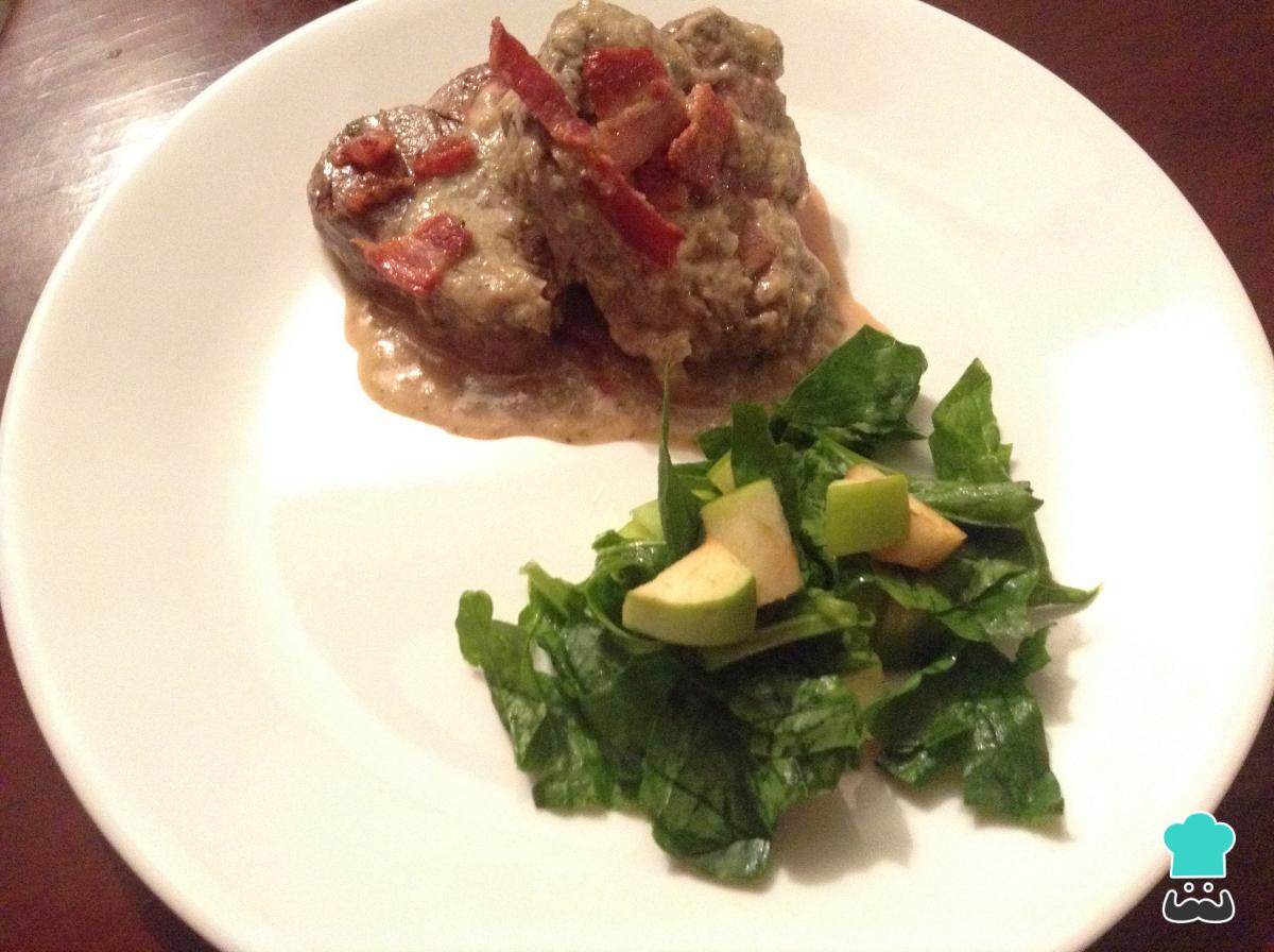 Receta de Medallones de lomo en salsa de champiñones
