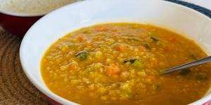 Receta de Lentejas rojas con verduras: plato nutritivo cargado de hierro que sacia de verdad