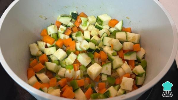 Receta de Lentejas rojas con verduras: plato nutritivo cargado de hierro que sacia de verdad - Paso 2