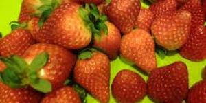 Fantasia de fresas y almendras al brandcafe