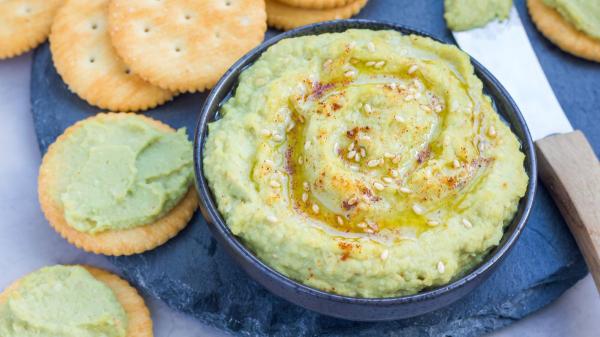Receta del día: hummus de garbanzos con aguacate y sésamo listo en 5 minutos - Receta de hummus de garbanzos con aguacate y sésamo paso a paso