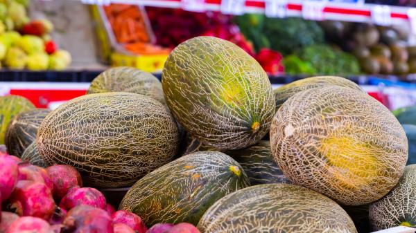Ni el sonido ni el olor engañan: cómo elegir el melón y la sandía más dulces este verano - La diferencia entre el melón y la sandía que cambia por completo cómo debes comprarlos