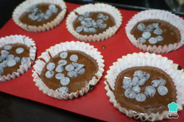 Receta de Magdalenas caseras con pepitas de chocolate - Paso 5