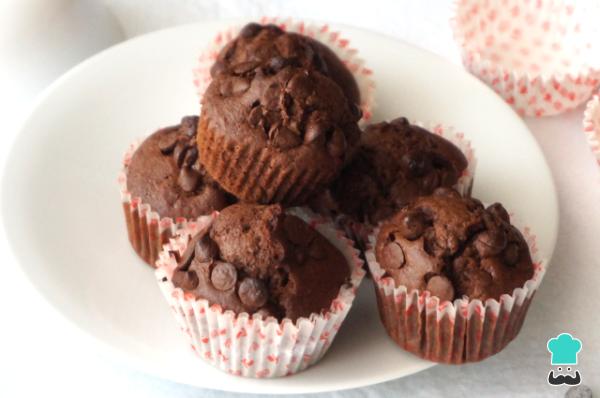 Receta de Magdalenas caseras con pepitas de chocolate - Paso 7
