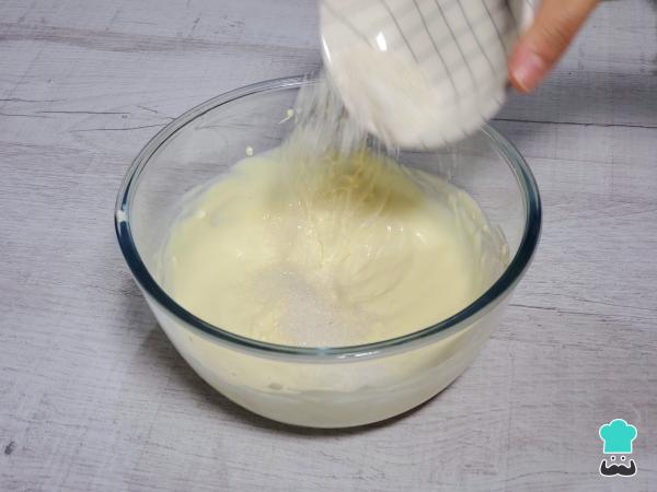 Receta de Tarta de yogur griego con maizena - Paso 4