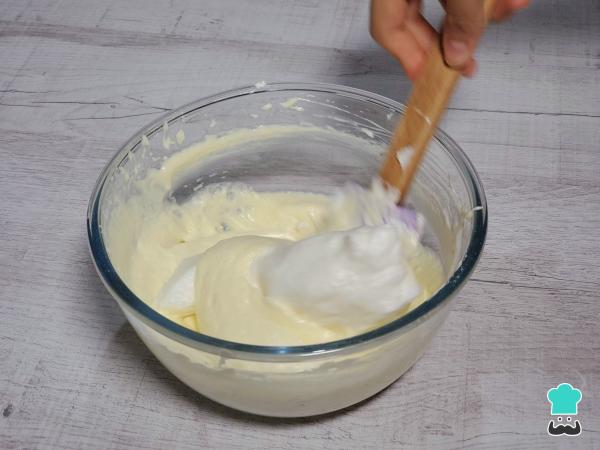 Receta de Tarta de yogur griego con maizena - Paso 6