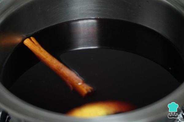 Receta de Torrijas de vino tinto - Paso 2