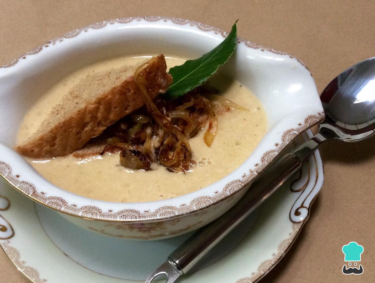 Receta de Crema de cebolla caramelizada