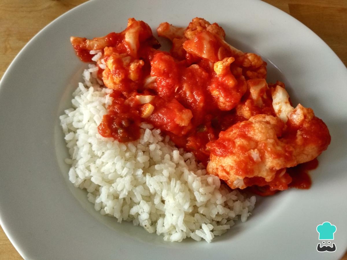 Receta de Coliflor en salsa de tomate con arroz